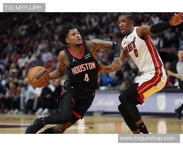 热火与魔术激战正酣三分球对决引爆全场激情